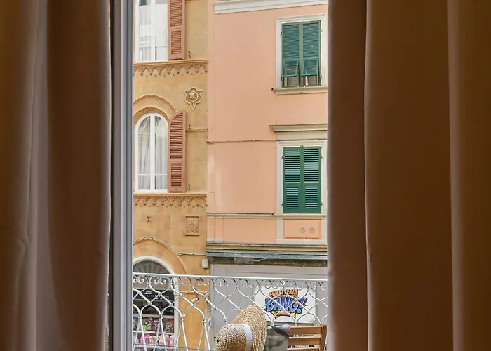 Mare Aurum - L'opera Group דירה